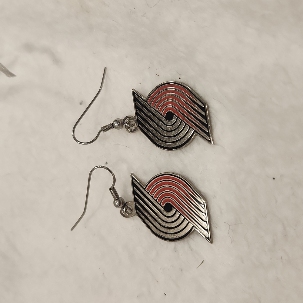 Portland Trailblazer Dangle earrings